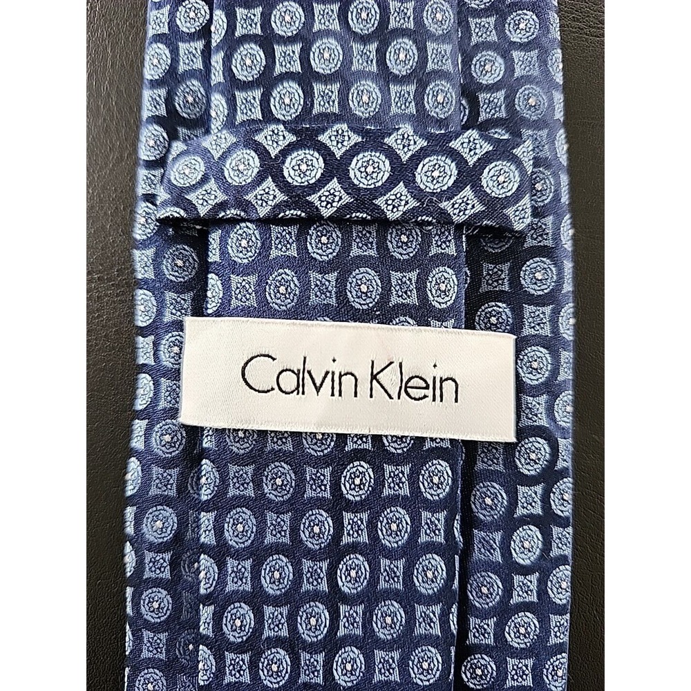 Men's Neck Tie Calvin Klein Silk L58" W2.75"
